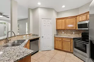 2423 Colonial Springs Ln, Spring, TX 77386 - Photo 9