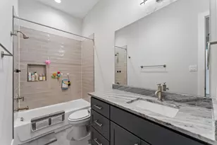 10110 Mariner Oaks Dr, Missouri City, TX 77459 - Photo 29
