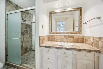 45 Bayou Pointe Drive, Houston, TX 77063 - Photo 29