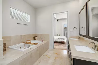 2609 Riverside Drive #E, Houston, TX 77004 - Photo 15