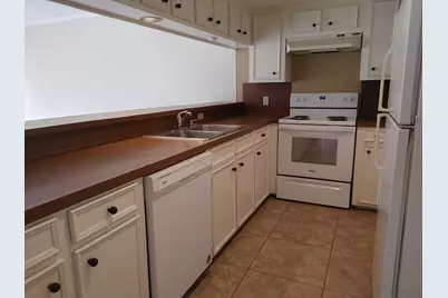 21 April Hill, Conroe, TX 77356 - Photo 13