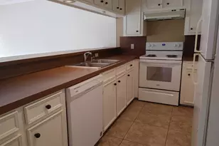 21 April Hill, Conroe, TX 77356 - Photo 13