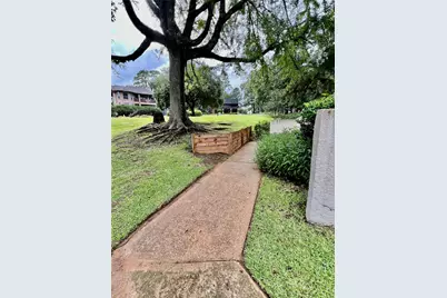 21 April Hill, Conroe, TX 77356 - Photo 3