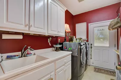 9596 Wallace Road, Midway, TX 75852 - Photo 19