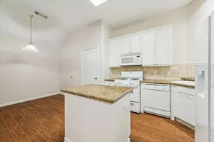 2806 Crescent Star Rd, Spring, TX 77388 - Photo 9