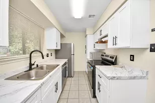 9001 Imogene St, Houston, TX 77036 - Photo 5