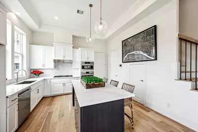 1008 Golden Nectar, Houston, TX 77008 - Photo 5