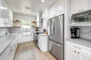 4536 Sunburst St, Bellaire, TX 77401 - Photo 9