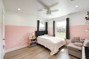 4536 Sunburst St, Bellaire, TX 77401 - Photo 15