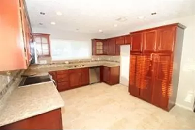 10303 Long River Drive, Sugar Land, TX 77498 - Photo 5