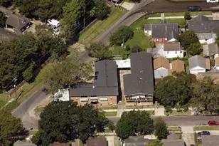 2712 Oakcliff St, Houston, TX 77023 - Photo 9