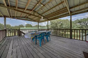 2003 Oak Ridge Rd, Weimar, TX 78962 - Photo 23