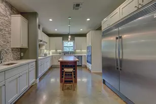 2003 Oak Ridge Rd, Weimar, TX 78962 - Photo 9