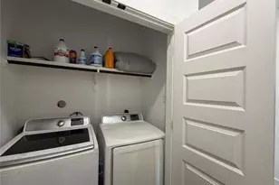 2417 Noble St, Houston, TX 77026 - Photo 25