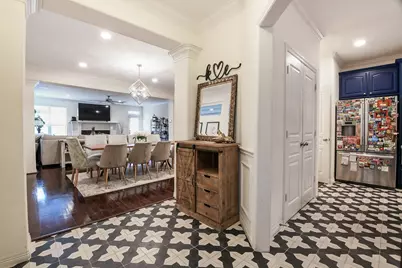 1111 W 26th Street, Houston, TX 77008 - Photo 5
