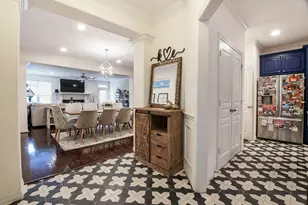 1111 W 26th St, Houston, TX 77008 - Photo 5