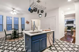 1111 W 26th St, Houston, TX 77008 - Photo 7