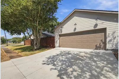 10823 Chimney Rock Road, Houston, TX 77096 - Photo 7