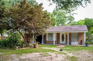 8815 Kerr Dr, Tomball, TX 77375 - Photo 1
