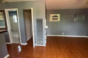 811 Colquitt St, Houston, TX 77006 - Photo 1