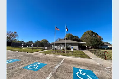 805 Lake View Drive, Montgomery, TX 77356 - Photo 47