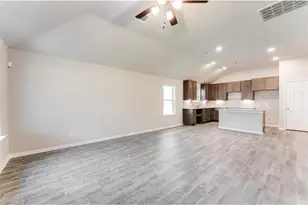 2218 Bright Sunrise Trl, Fresno, TX 77545 - Photo 9