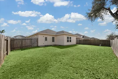 7306 Parkview Drive, Hitchcock, TX 77563 - Photo 27