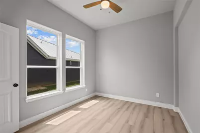 5226 Allen Cay Drive, Texas City, TX 77590 - Photo 7