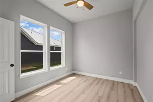 5226 Allen Cay Dr, Texas City, TX 77590 - Photo 7