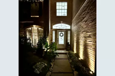 210 Windrift Court, Sugar Land, TX 77479 - Photo 3