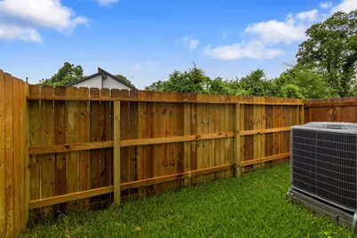 7950 Henson Street #A-B, Houston, TX 77028 - Photo 27