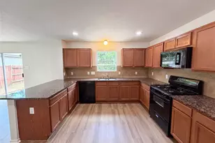 939 Staffordale Manor Ln, Houston, TX 77047 - Photo 11