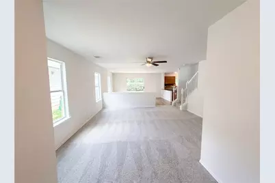 939 Staffordale Manor Lane, Houston, TX 77047 - Photo 3