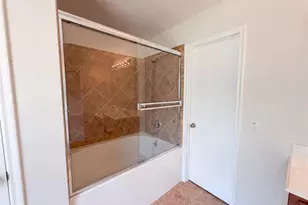 939 Staffordale Manor Ln, Houston, TX 77047 - Photo 21
