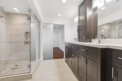 7575 Katy Freeway #4, Houston, TX 77024 - Photo 17