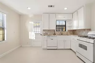 3521 Burgundy Ln, Houston, TX 77023 - Photo 13