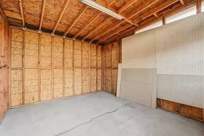 3521 Burgundy Lane, Houston, TX 77023 - Photo 25