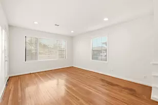 3521 Burgundy Ln, Houston, TX 77023 - Photo 5