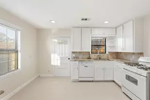 3521 Burgundy Ln, Houston, TX 77023 - Photo 15