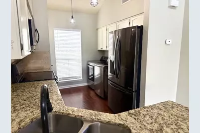 178 April Point N Drive N, Montgomery, TX 77356 - Photo 3