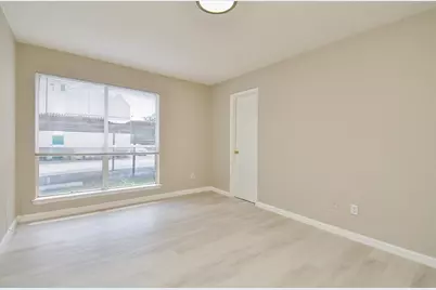 1950 Spenwick Drive #302, Houston, TX 77055 - Photo 11