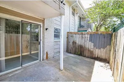 1950 Spenwick Drive #302, Houston, TX 77055 - Photo 15