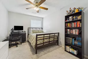 9831 Therrell Dr, Houston, TX 77064 - Photo 35