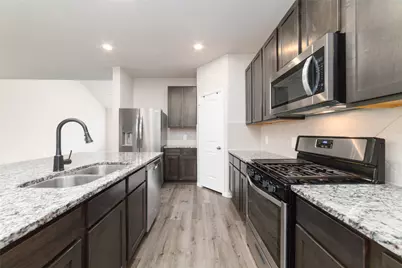 2804 Preston Place Court, Conroe, TX 77304 - Photo 7