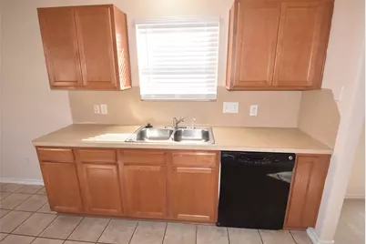 1615 Redbud Grove Court, Conroe, TX 77301 - Photo 9