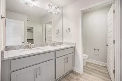 4306 W Bayou Maison Circle, Dickinson, TX 77539 - Photo 9