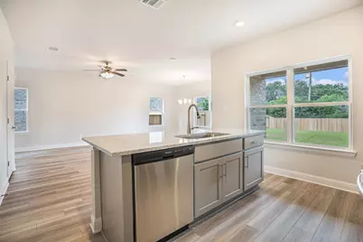 4306 W Bayou Maison Circle, Dickinson, TX 77539 - Photo 5