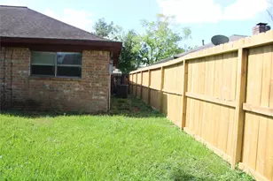 13819 Crosshaven Dr, Houston, TX 77015 - Photo 5