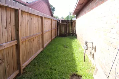 13819 Crosshaven Drive, Houston, TX 77015 - Photo 9