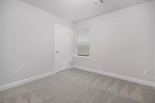 13714 Seneca Lk Dr, Texas City, TX 77568 - Photo 11